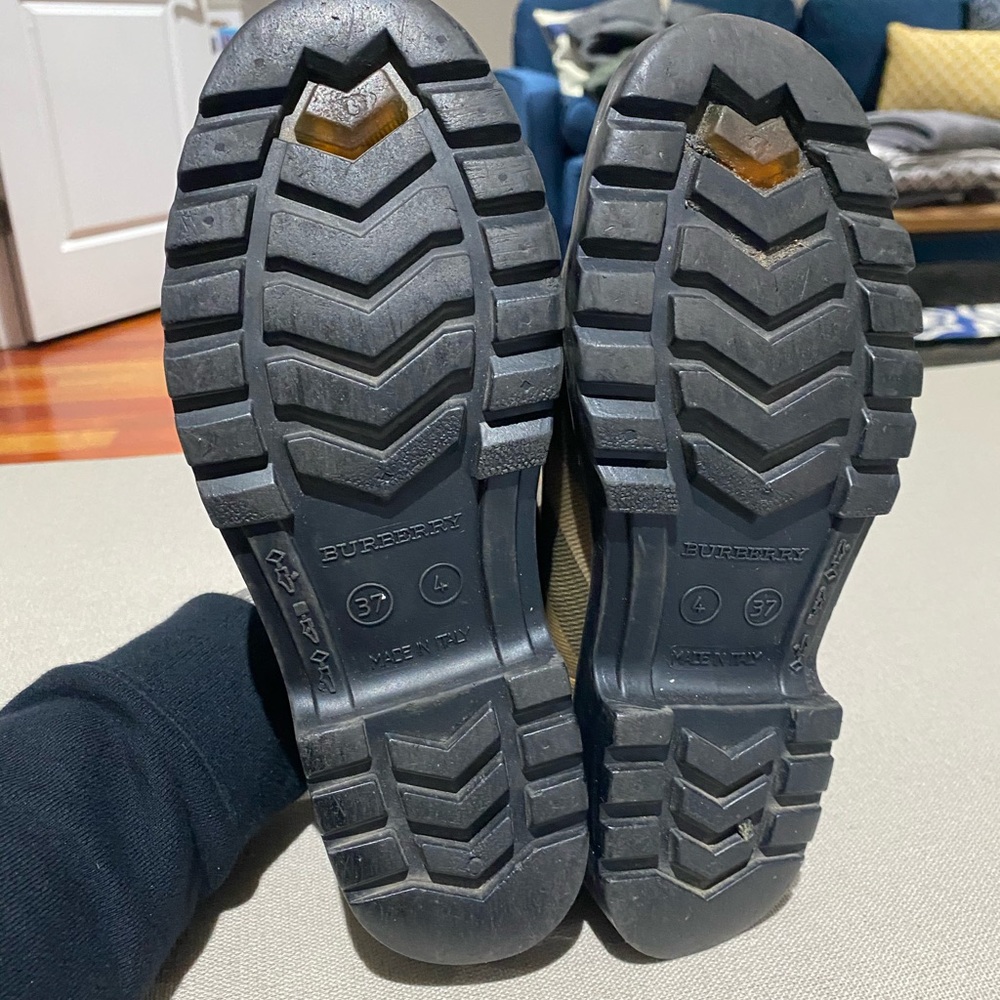 Burberry Nova Check ankle rain runner boots size 37, made in Italy - reposhing. - Picture 16 of 17